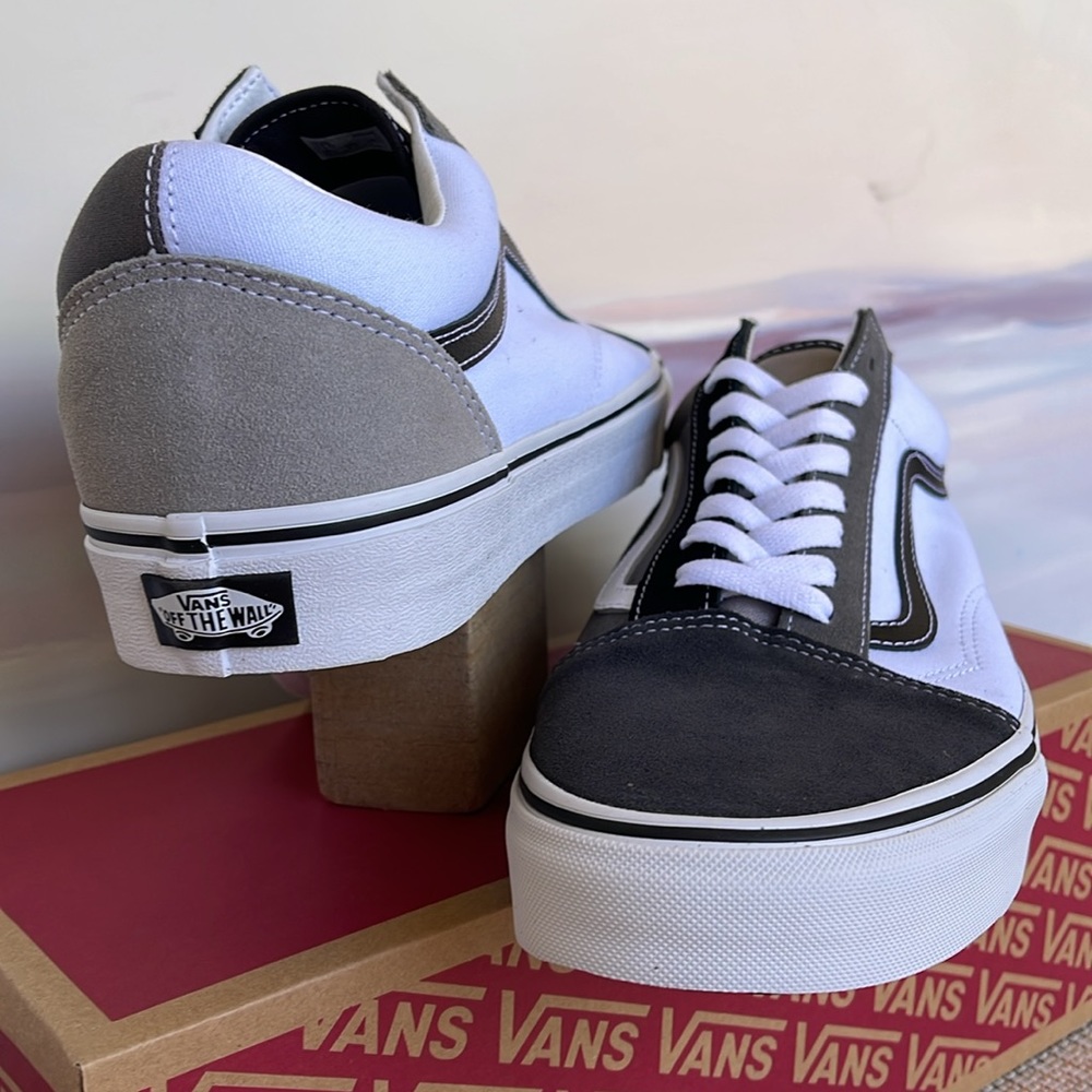 Vans Men’s Old Skool
(Mix & Match) Black/True White 
VN0A4U3B2PD
Sneakers - Picture 9 of 16